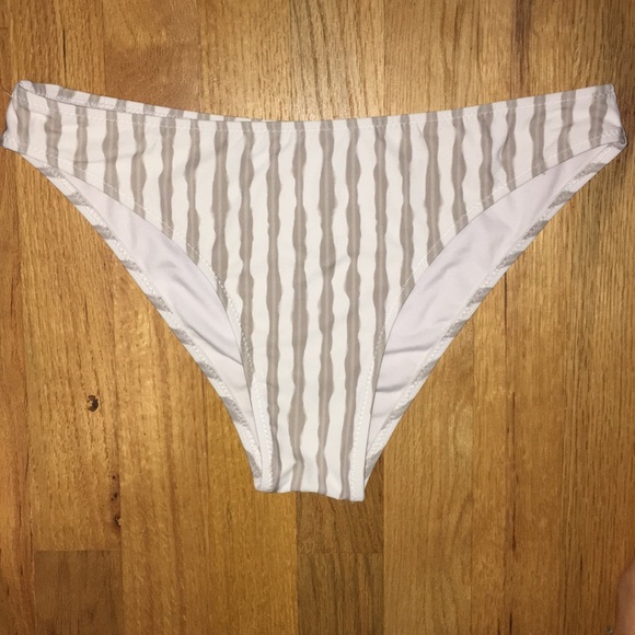 Cupshe striped bikini - Picture 3 of 4